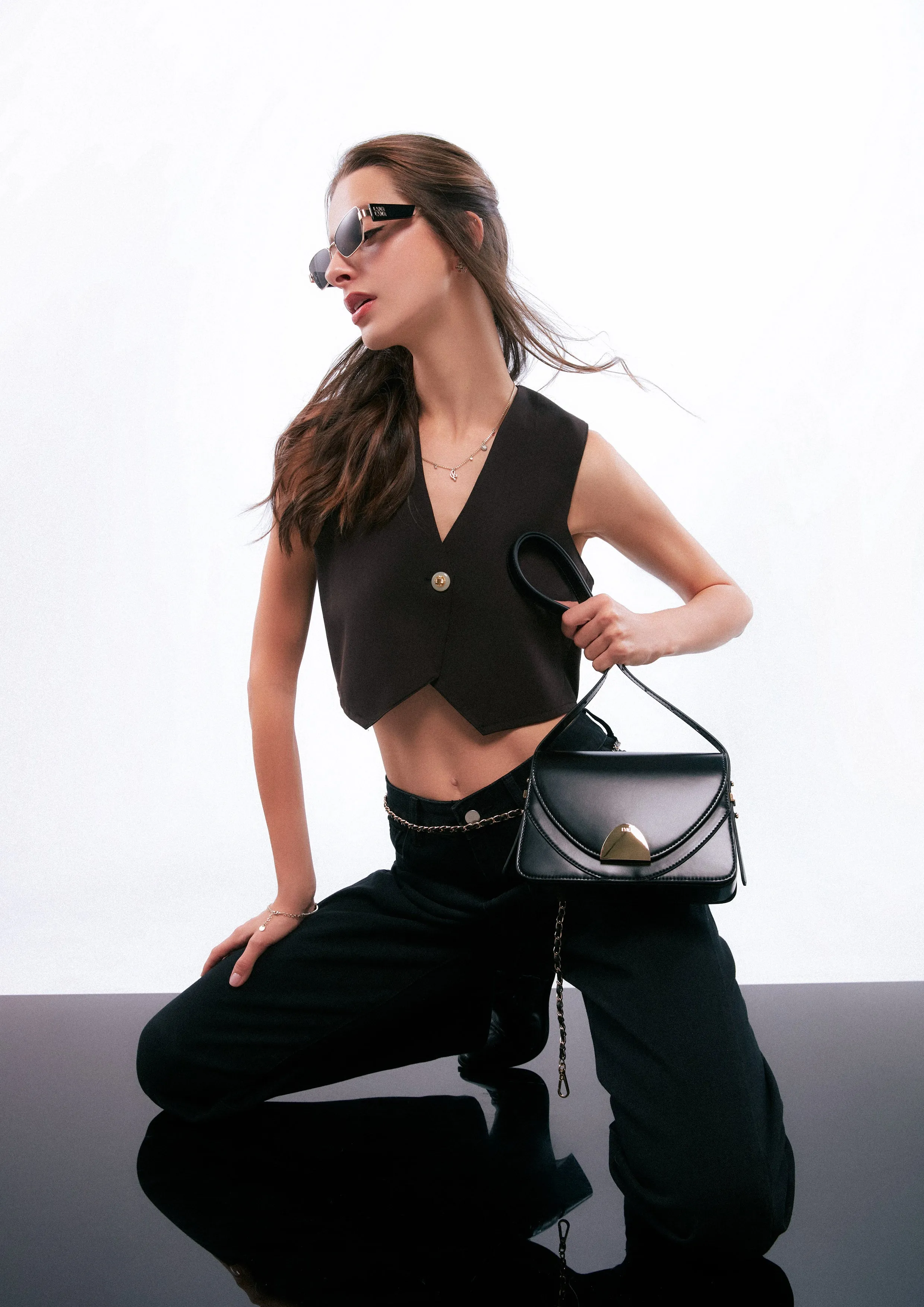 Amuse M Shoulder Bag Black
