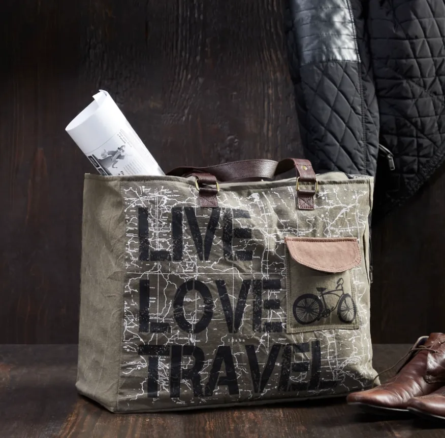 Live Love Travel Travel Weekender