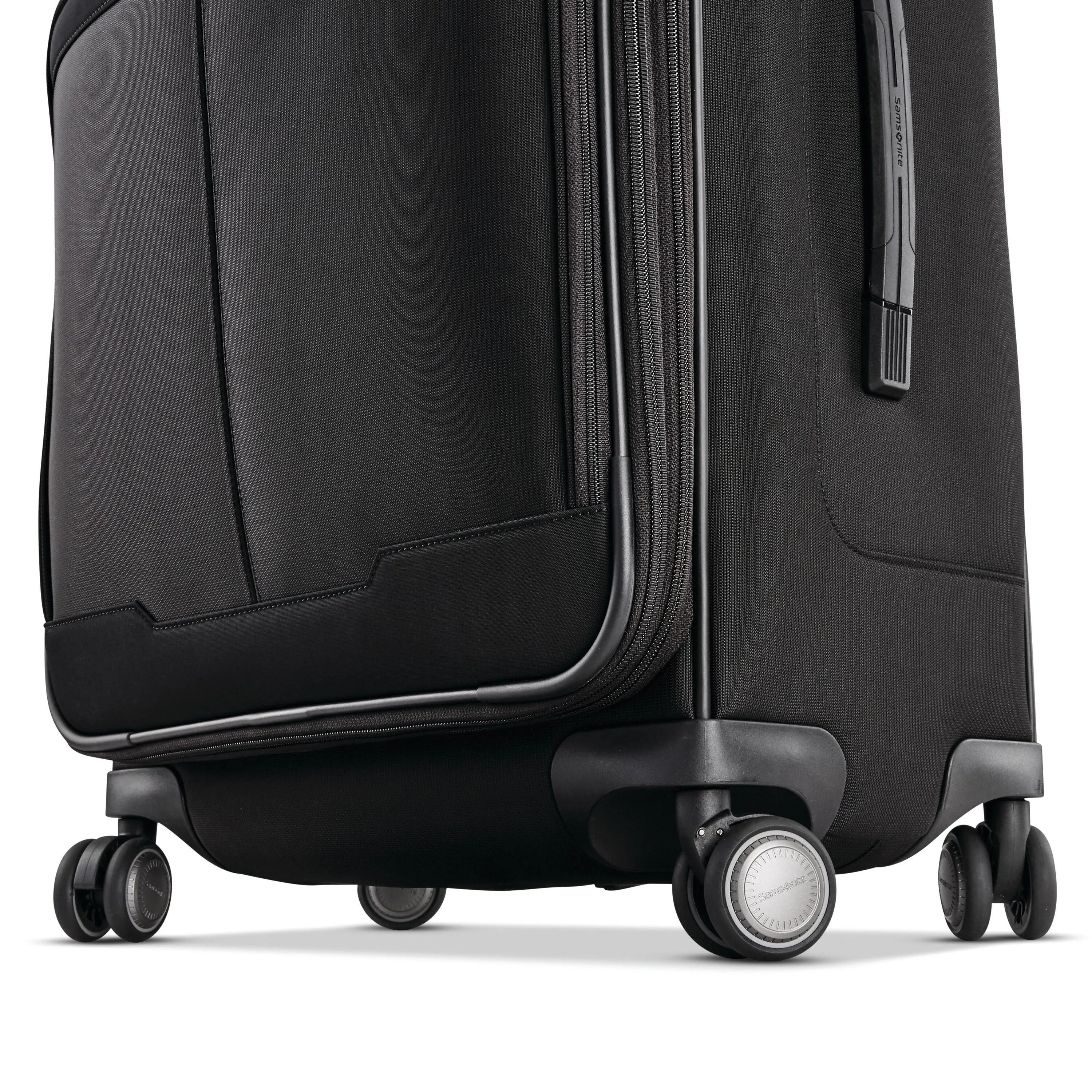 Silhouette 17 Softside Medium Spinner