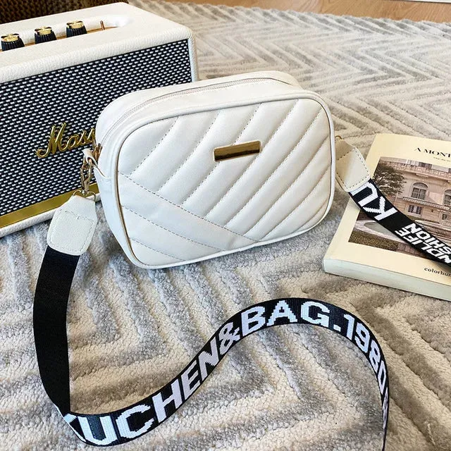 trendy small crossbody bag