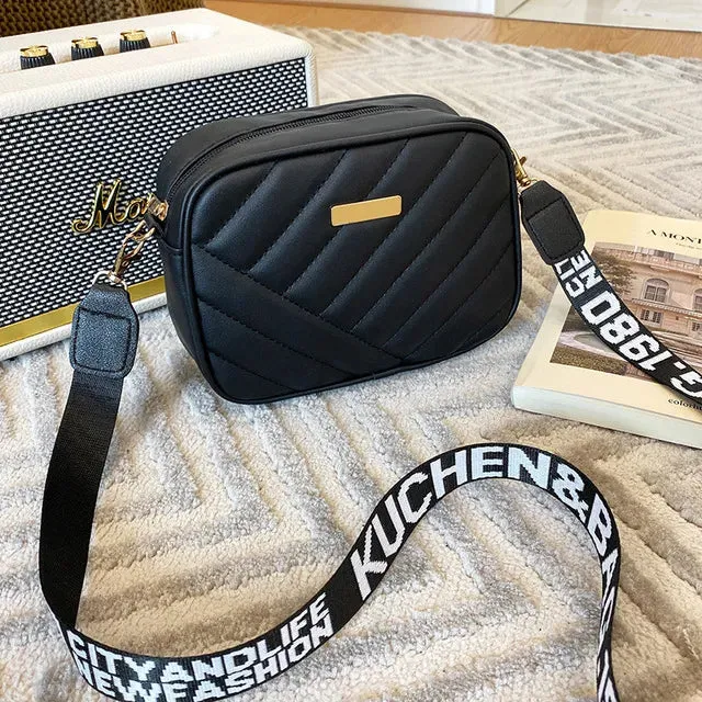 trendy small crossbody bag